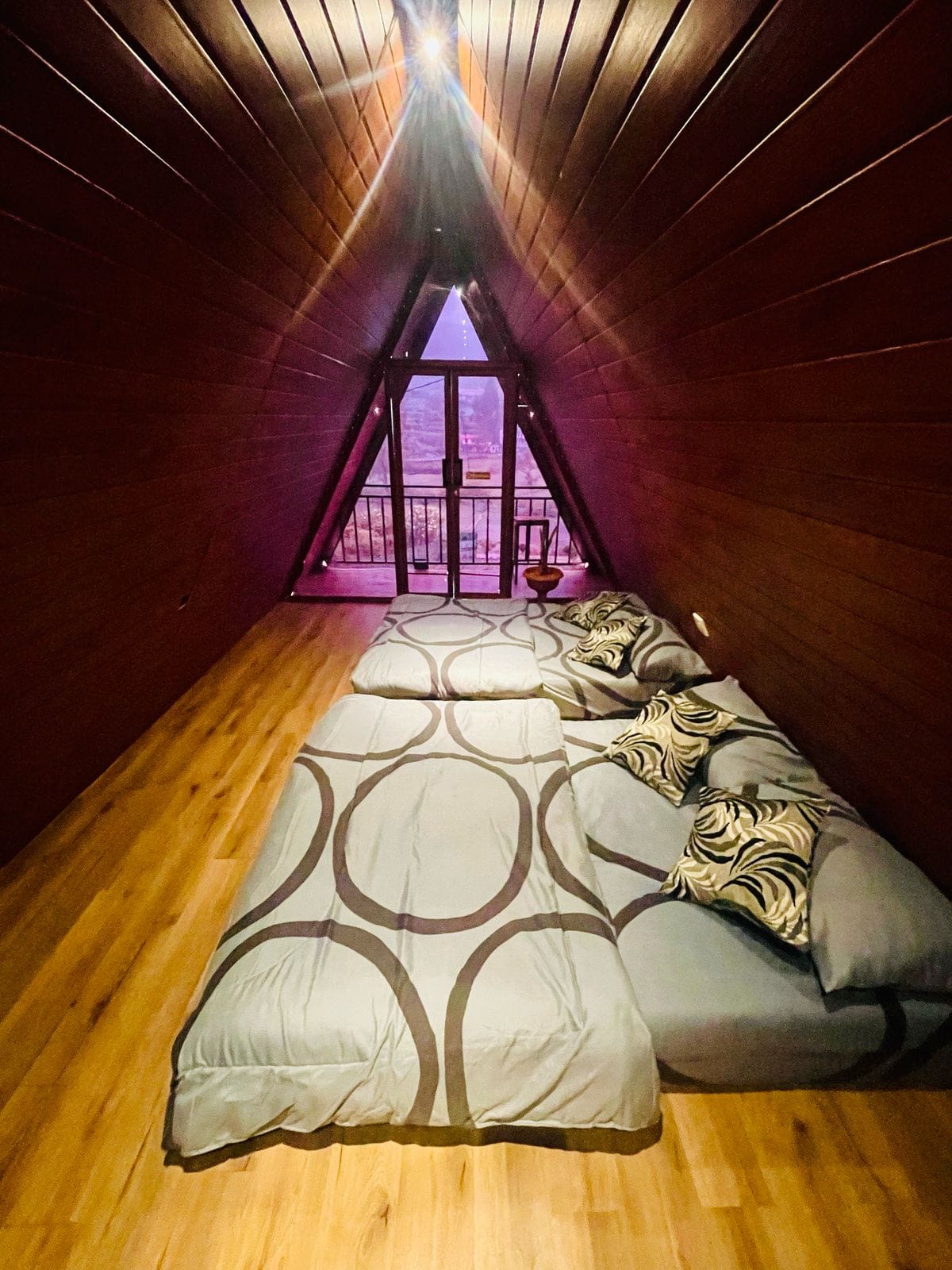 1084CAA2-3743-43C7-97AD-389949064BAD