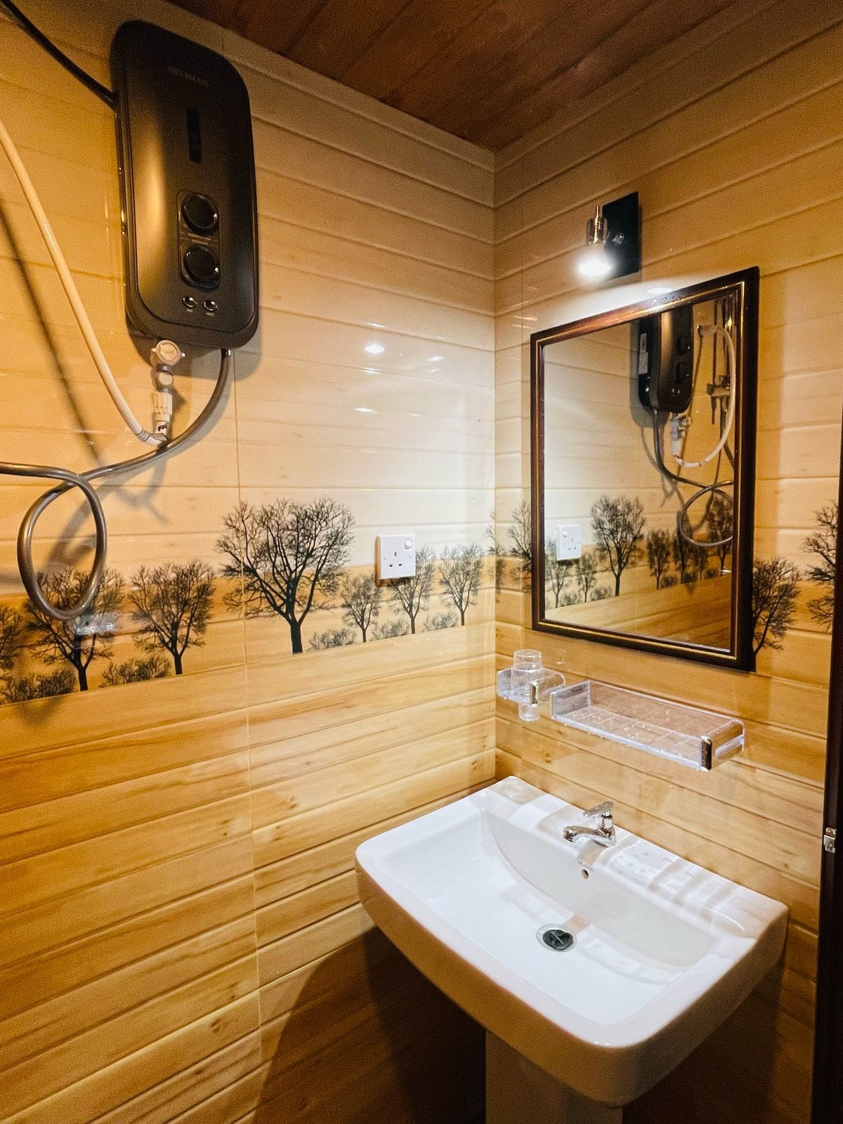 187F9E8D-2188-4B8B-8413-23F3CD539BA7