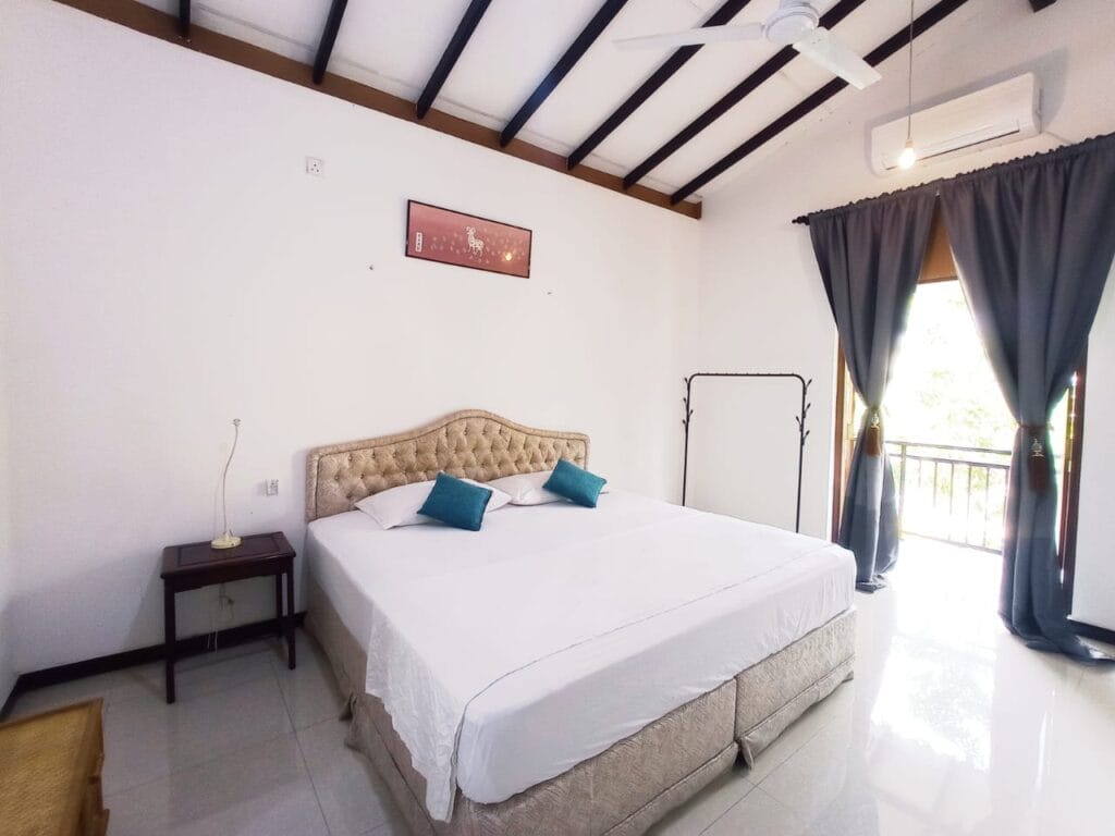 898c4ce7-9eeb-42c8-b19a-f9f35e363321