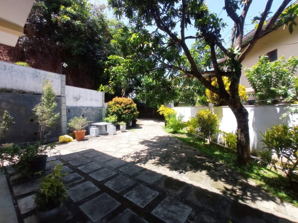 8eeaba9d-3df3-4031-9d09-f82fdf68b1f9