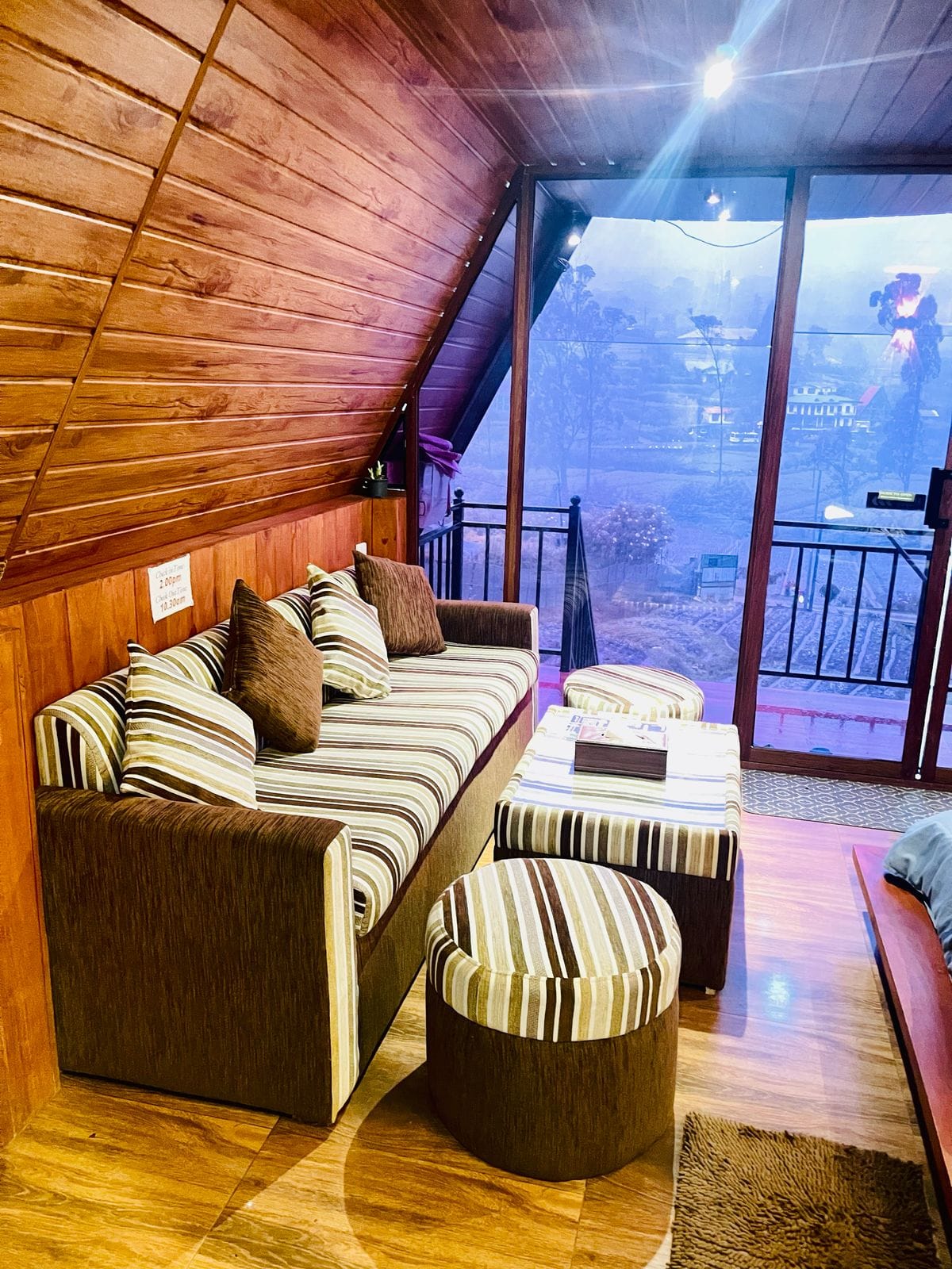 BBBA6F55-C25B-4DF0-94D6-CBCDABC7FED0