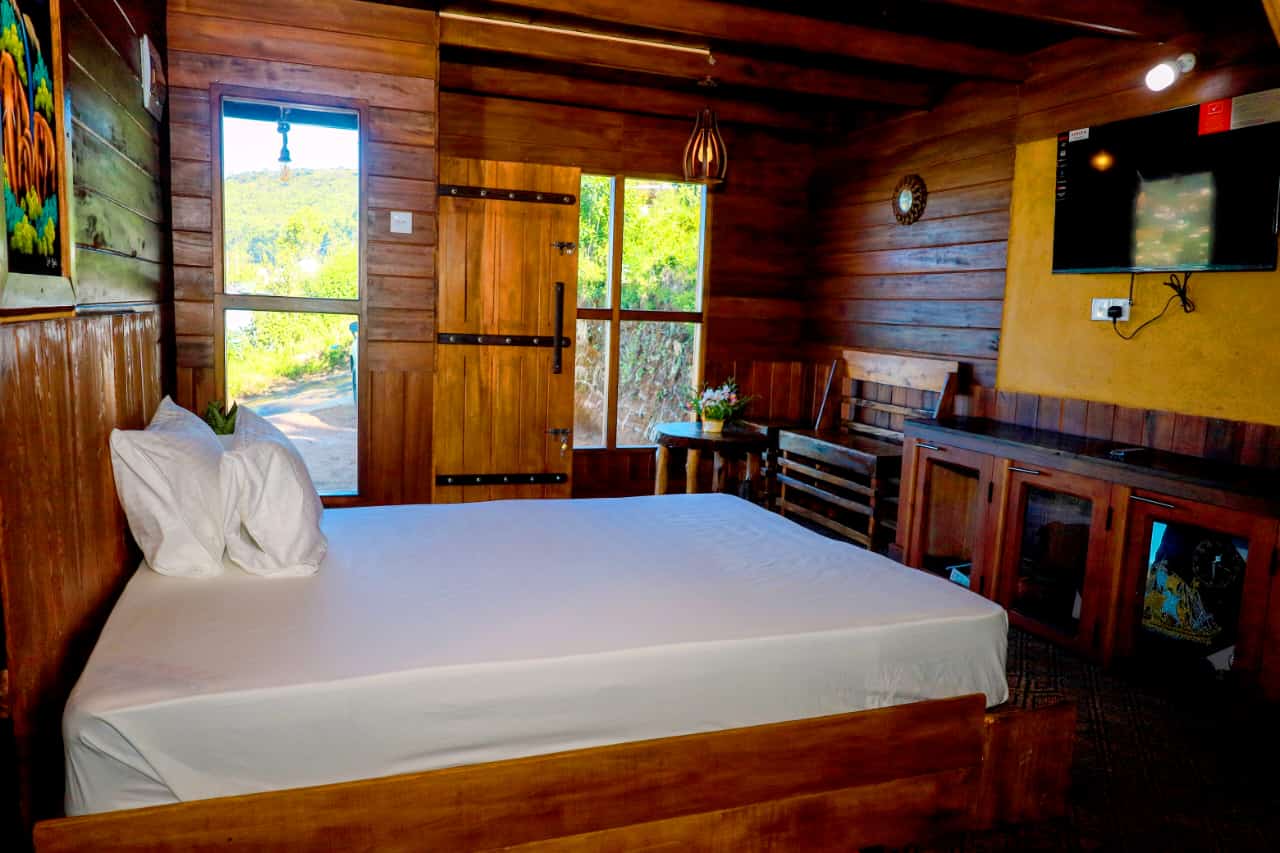 BF333A04-9615-42E4-8CAB-C51A8A371F0D