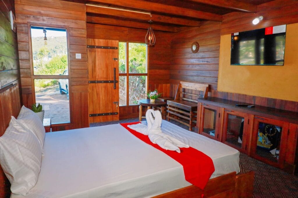 FA54CB41-F772-47C5-825F-A387B7FE33BF